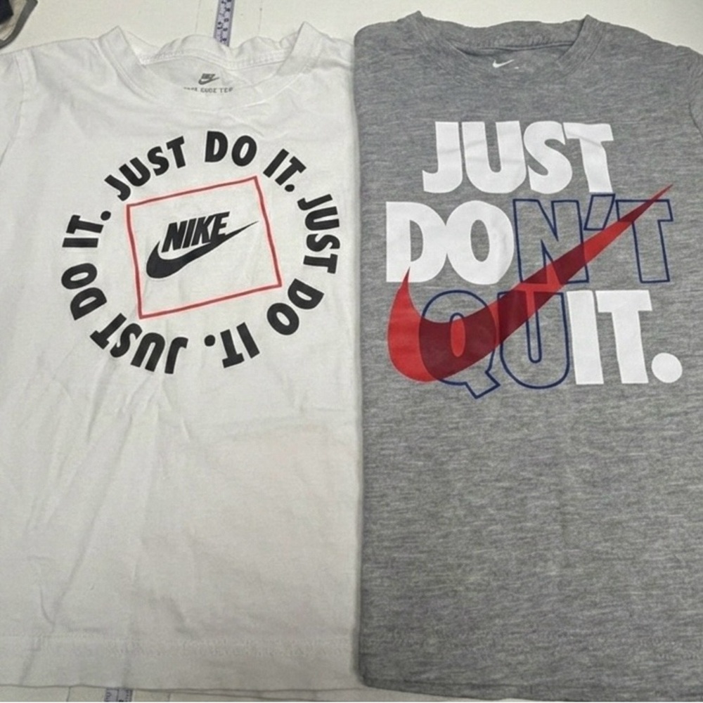 2 Pack Nike Graphic T-Shirts Set 4-5 Years